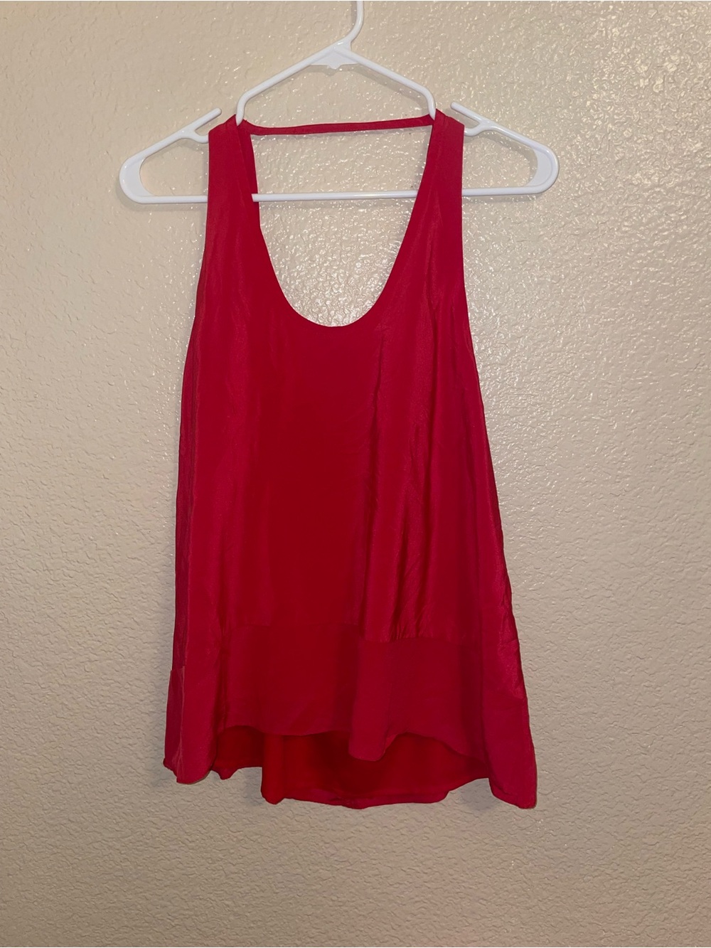 Silk Red Sleeveless Scoop Neck Women's Top